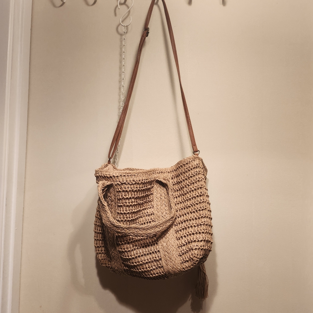 Elegant Brown Woven Shoulder Bag